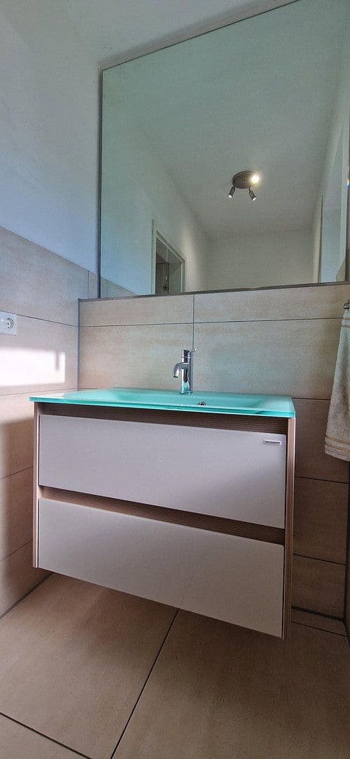 Pronájem domu 155 m², pozemek 700 m², Möhnesee, Severní Porýní-Vestfálsko Pronájem domu 155 m², pozemek 700 m², Möhnesee, Severní Porýní-Vestfálsko