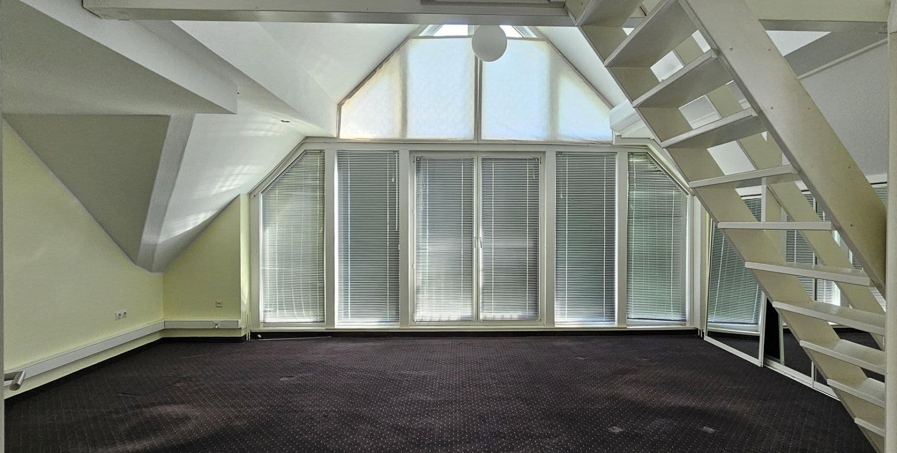Pronájem domu 155 m², pozemek 700 m², Möhnesee, Severní Porýní-Vestfálsko Pronájem domu 155 m², pozemek 700 m², Möhnesee, Severní Porýní-Vestfálsko