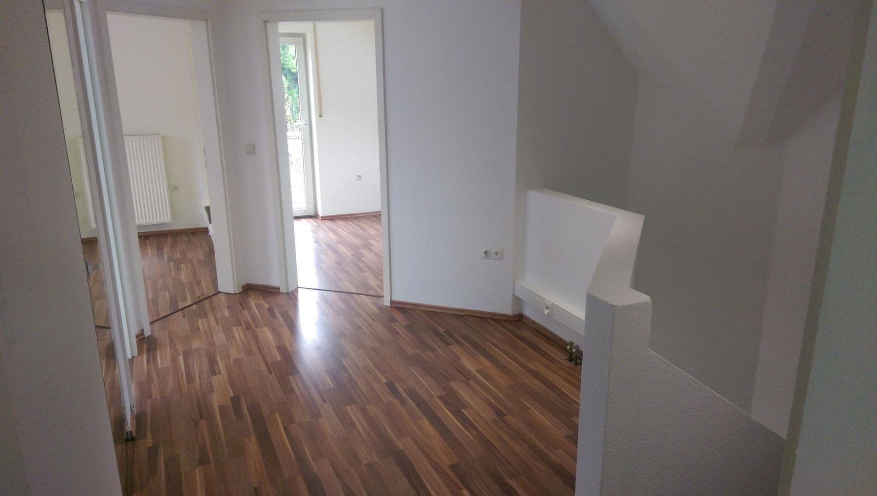Pronájem domu 155 m², pozemek 700 m², Möhnesee, Severní Porýní-Vestfálsko Pronájem domu 155 m², pozemek 700 m², Möhnesee, Severní Porýní-Vestfálsko
