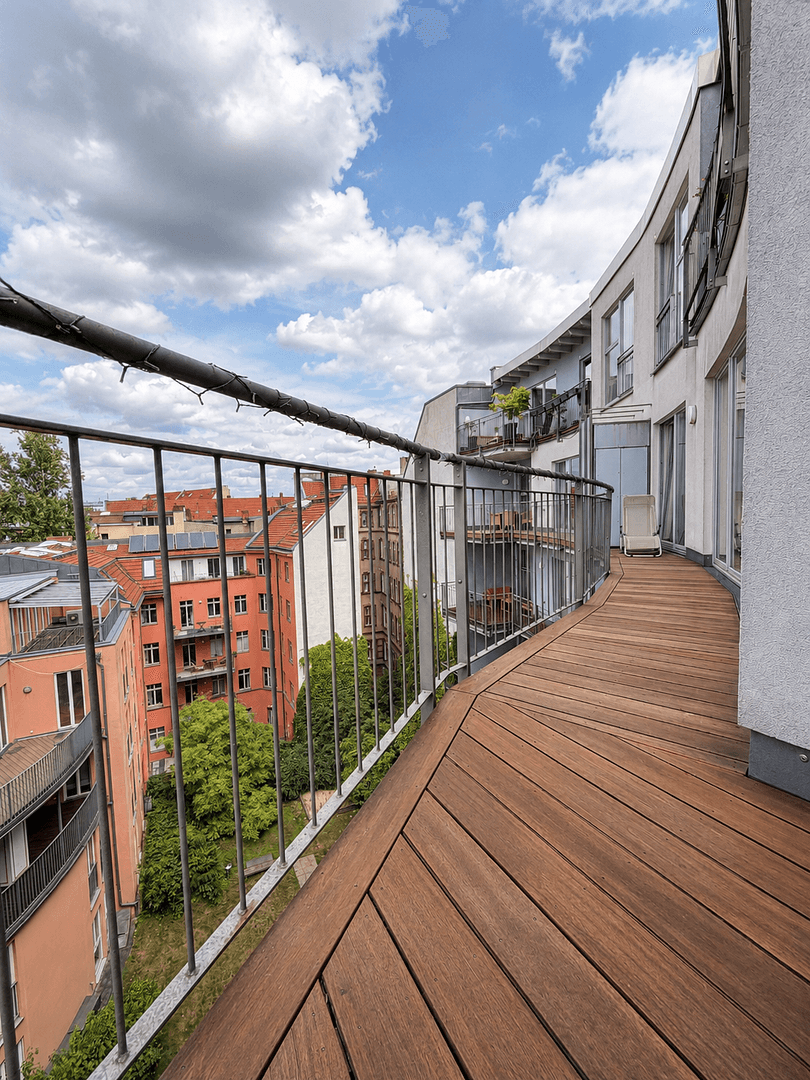 Prodej bytu 3+1 132 m², Berlin, Berlín Prodej bytu 3+1 132 m², Berlin, Berlín