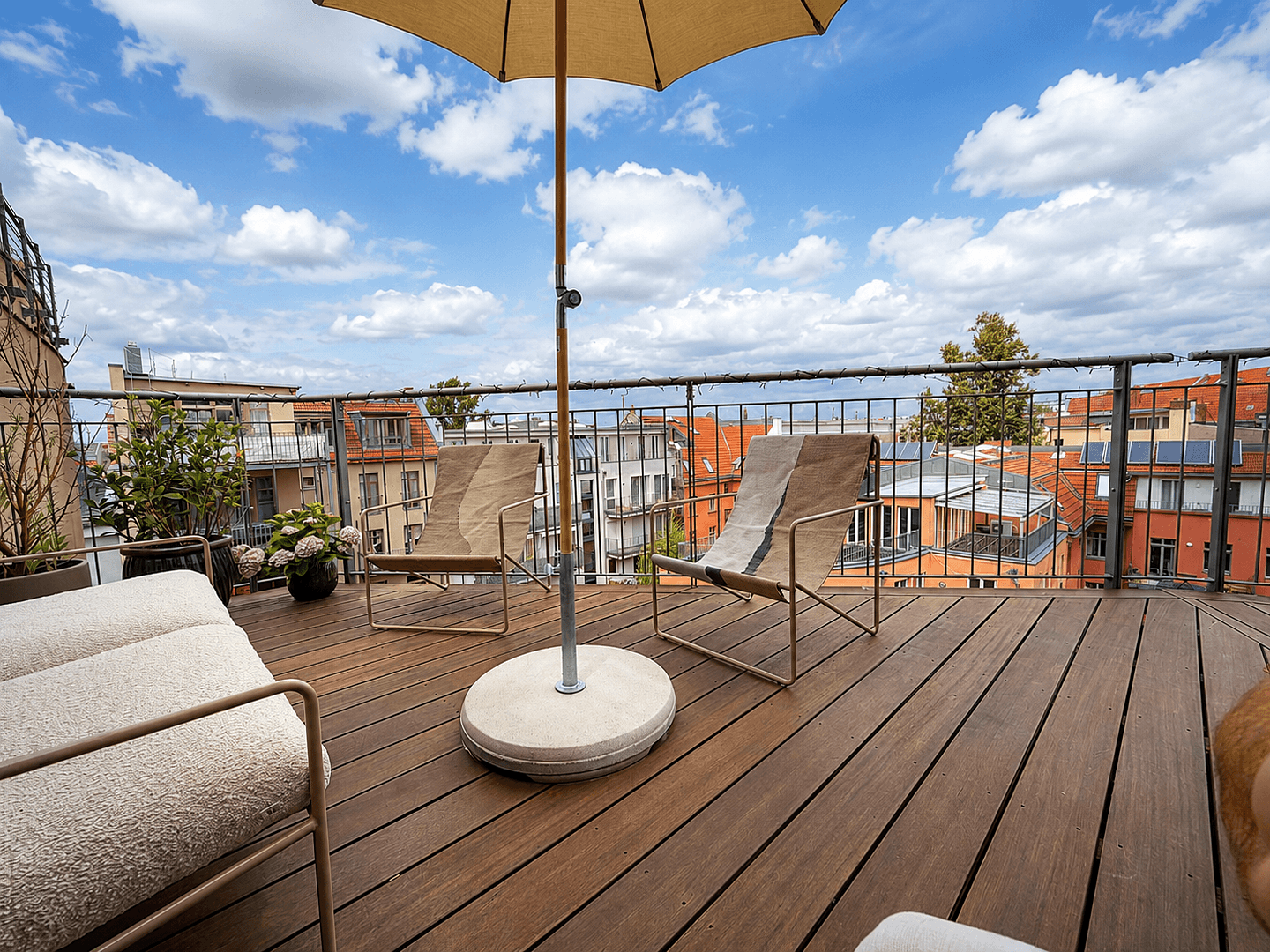 Prodej bytu 3+1 132 m², Berlin, Berlín Prodej bytu 3+1 132 m², Berlin, Berlín