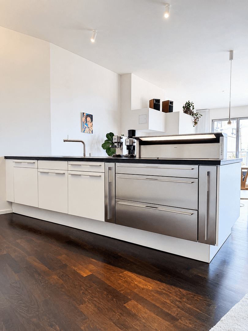Prodej bytu 3+1 132 m², Berlin, Berlín Prodej bytu 3+1 132 m², Berlin, Berlín