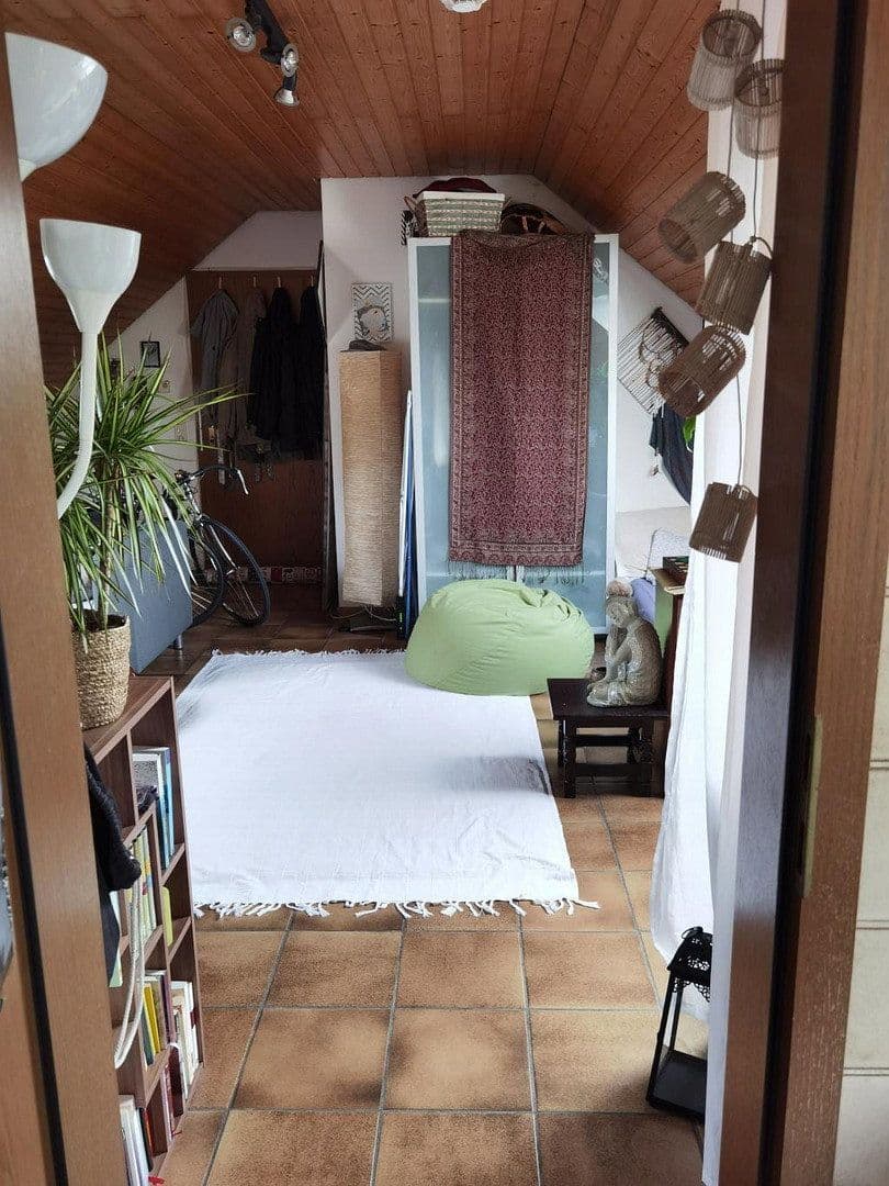 Pronájem bytu 1+1 40 m², Auf der Ayl 59, Trier, Porýní-Falc Pronájem bytu 1+1 40 m², Auf der Ayl 59, Trier, Porýní-Falc
