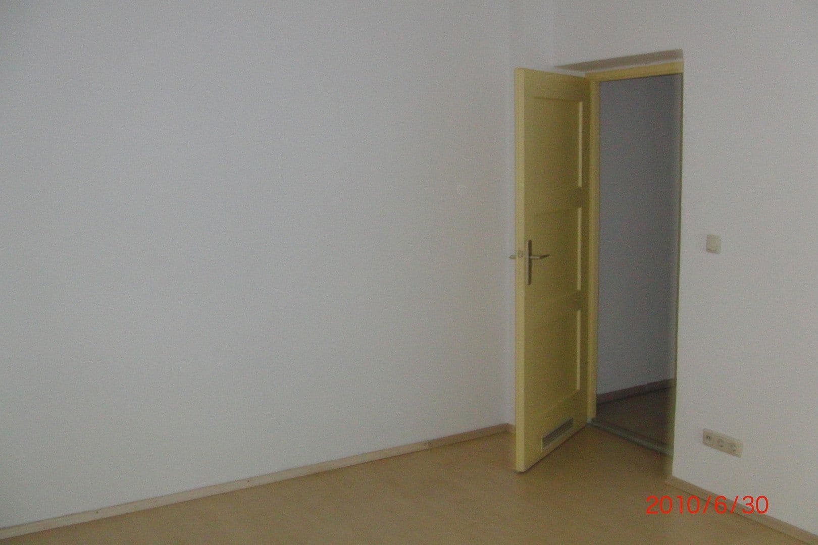 Pronájem bytu 1+1 30 m², Schachnerstrasse, München, Bavorsko Pronájem bytu 1+1 30 m², Schachnerstrasse, München, Bavorsko
