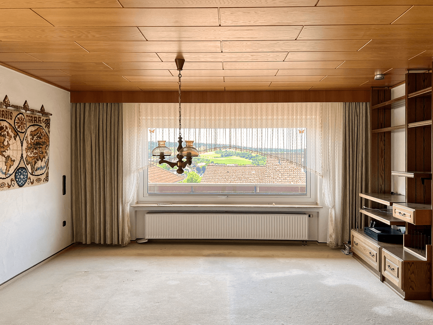 Prodej domu 250 m², pozemek 853 m², Staufenberg, Hessen Prodej domu 250 m², pozemek 853 m², Staufenberg, Hessen