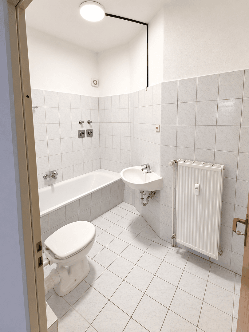 Pronájem bytu 2+1 53 m², Ernst-Moritz-Arndt-Str. 3, Halle (Saale), Sasko-Anhaltsko Pronájem bytu 2+1 53 m², Ernst-Moritz-Arndt-Str. 3, Halle (Saale), Sasko-Anhaltsko