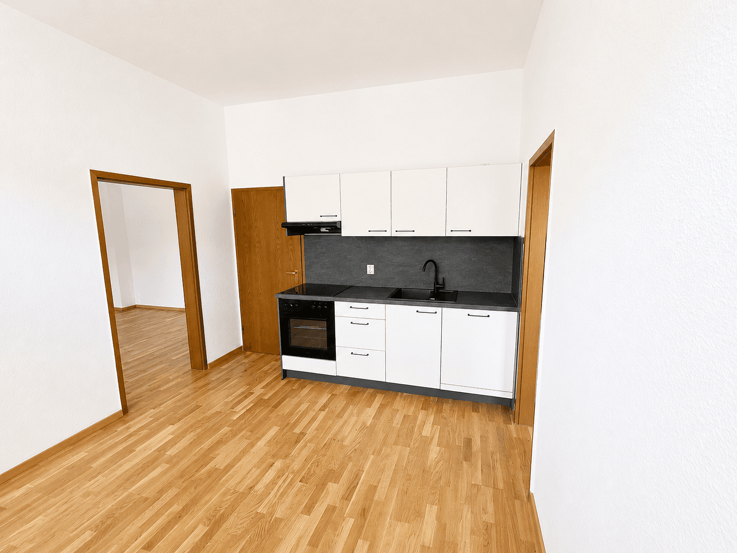 Pronájem bytu 2+1 53 m², Ernst-Moritz-Arndt-Str. 3, Halle (Saale), Sasko-Anhaltsko Pronájem bytu 2+1 53 m², Ernst-Moritz-Arndt-Str. 3, Halle (Saale), Sasko-Anhaltsko