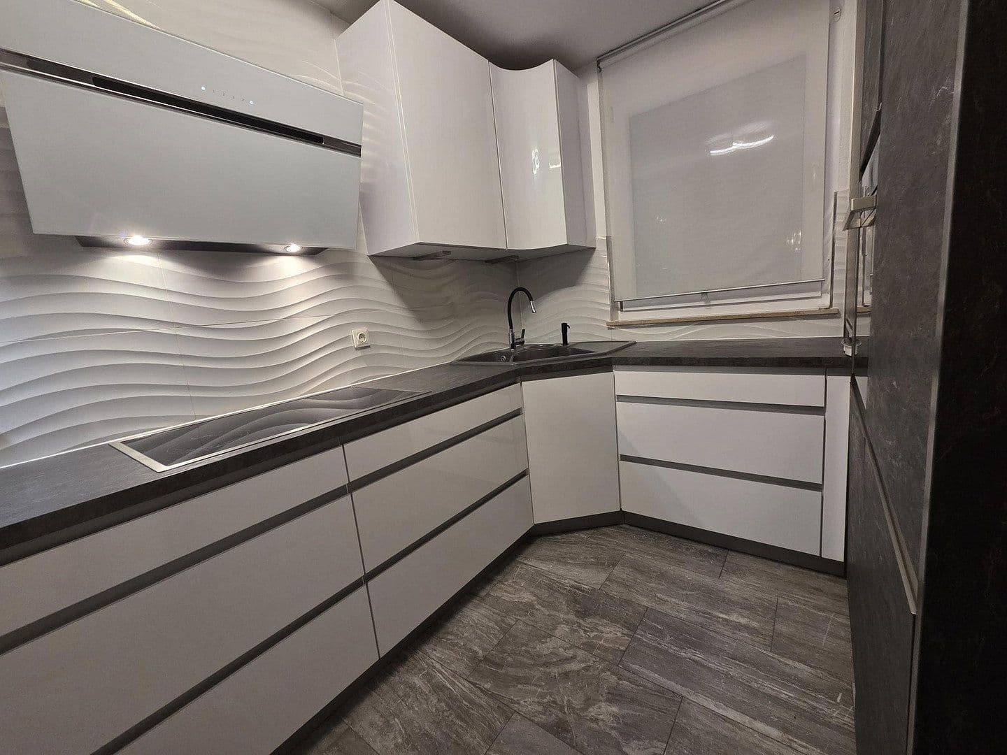 Prodej domu 141 m², pozemek 204 m², Laudenbach, Bádensko-Württembersko Prodej domu 141 m², pozemek 204 m², Laudenbach, Bádensko-Württembersko