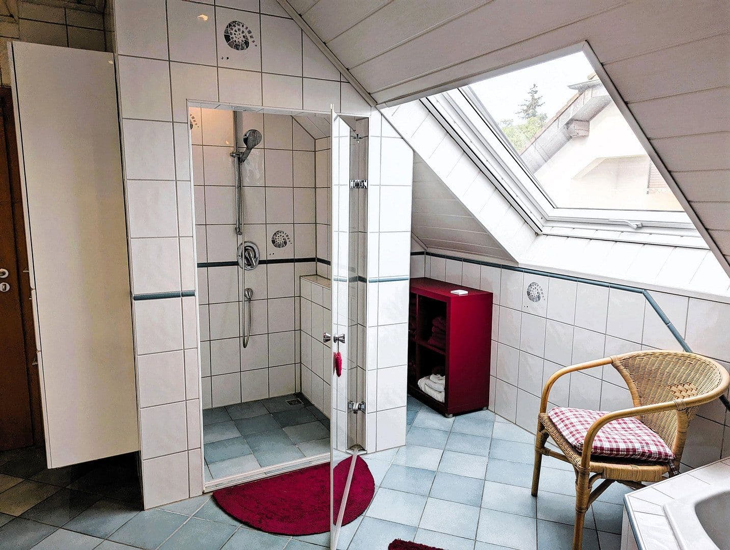 Prodej domu 129 m², pozemek 1.354 m², Wüstenrot, Bádensko-Württembersko Prodej domu 129 m², pozemek 1.354 m², Wüstenrot, Bádensko-Württembersko