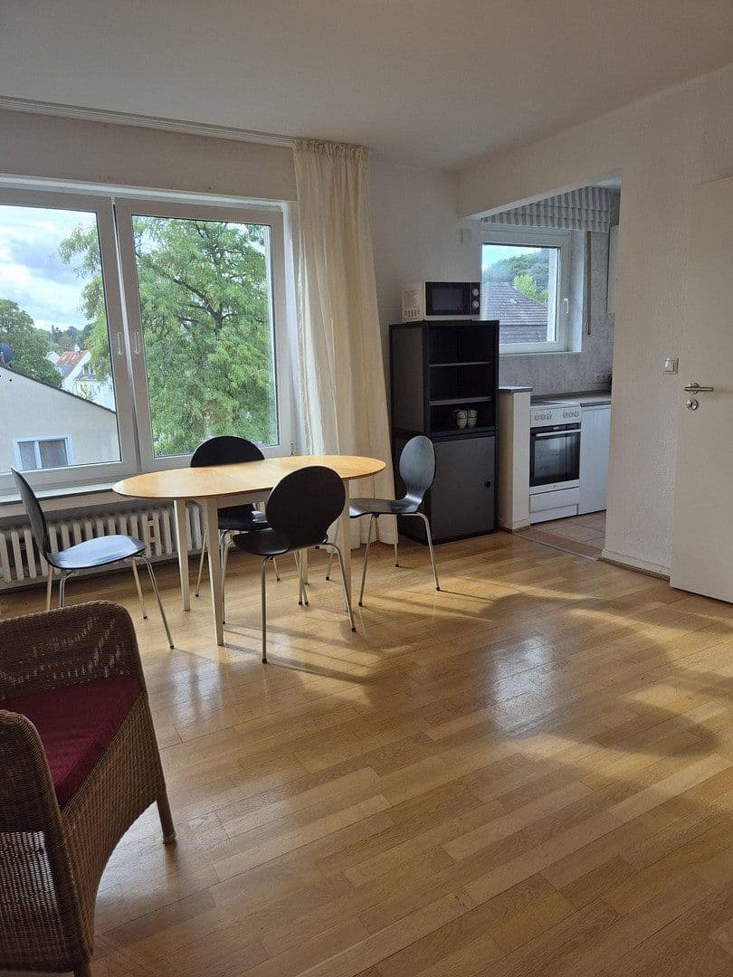 Pronájem bytu 2+1 45 m², Bonn Bad Godesberg, Severní Porýní-Vestfálsko Pronájem bytu 2+1 45 m², Bonn Bad Godesberg, Severní Porýní-Vestfálsko