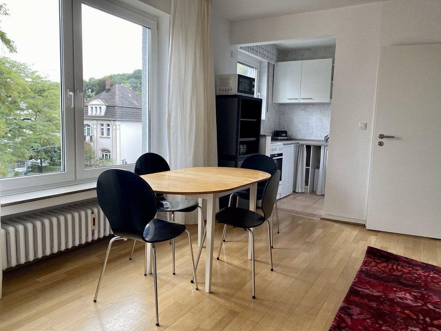 Pronájem bytu 2+1 45 m², Bonn Bad Godesberg, Severní Porýní-Vestfálsko Pronájem bytu 2+1 45 m², Bonn Bad Godesberg, Severní Porýní-Vestfálsko