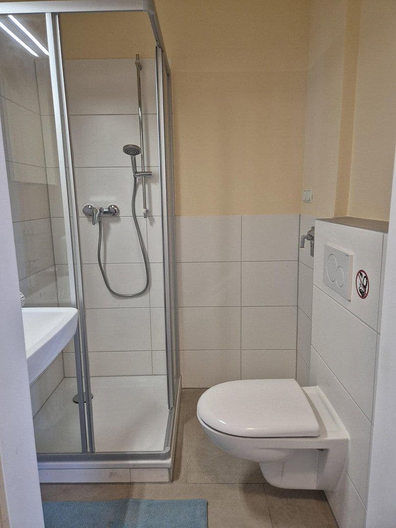 Pronájem bytu 2+1 45 m², Bonn Bad Godesberg, Severní Porýní-Vestfálsko Pronájem bytu 2+1 45 m², Bonn Bad Godesberg, Severní Porýní-Vestfálsko