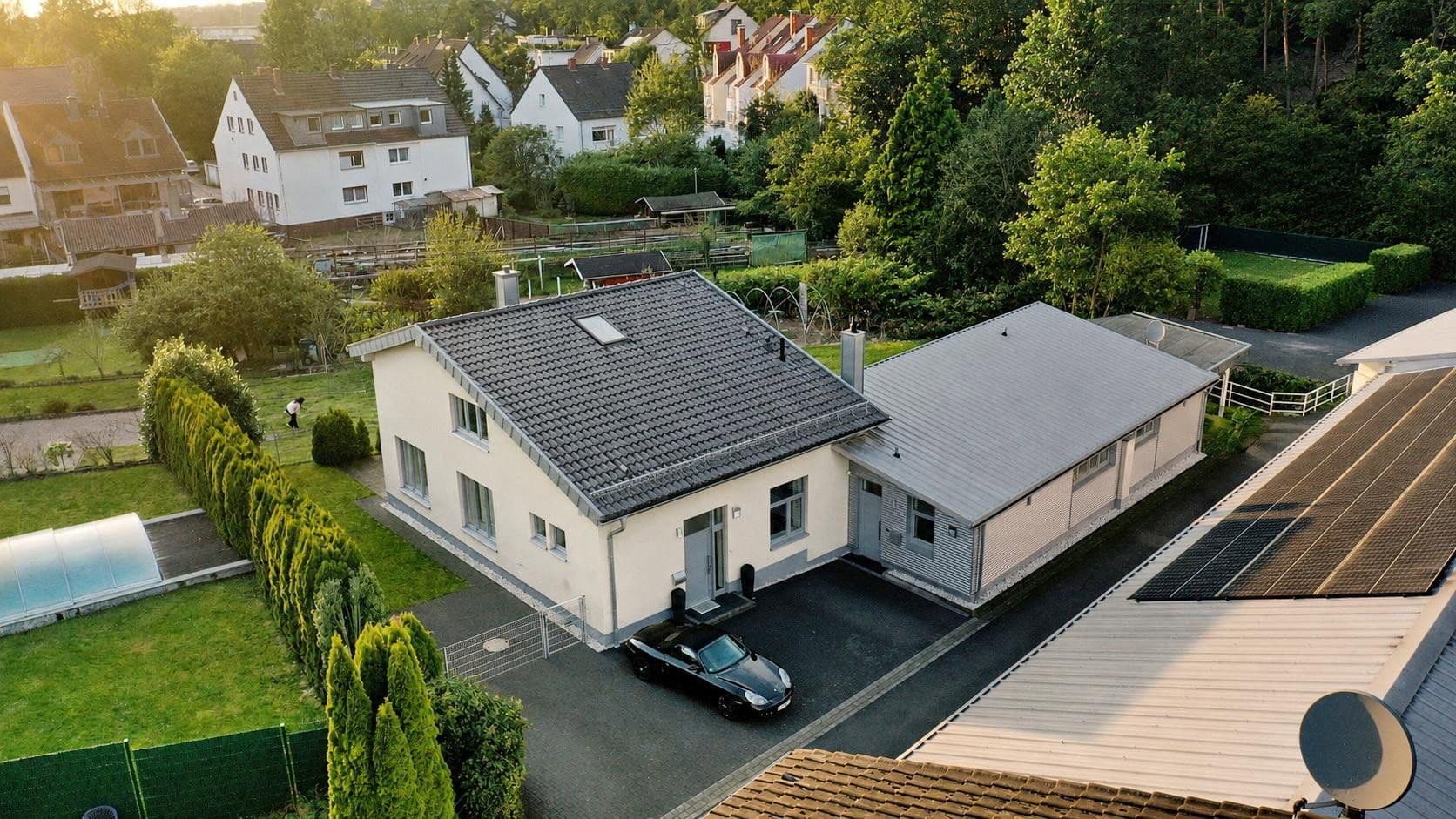 Prodej domu 235 m², pozemek 580 m², Bergisch Gladbach, Severní Porýní-Vestfálsko Prodej domu 235 m², pozemek 580 m², Bergisch Gladbach, Severní Porýní-Vestfálsko