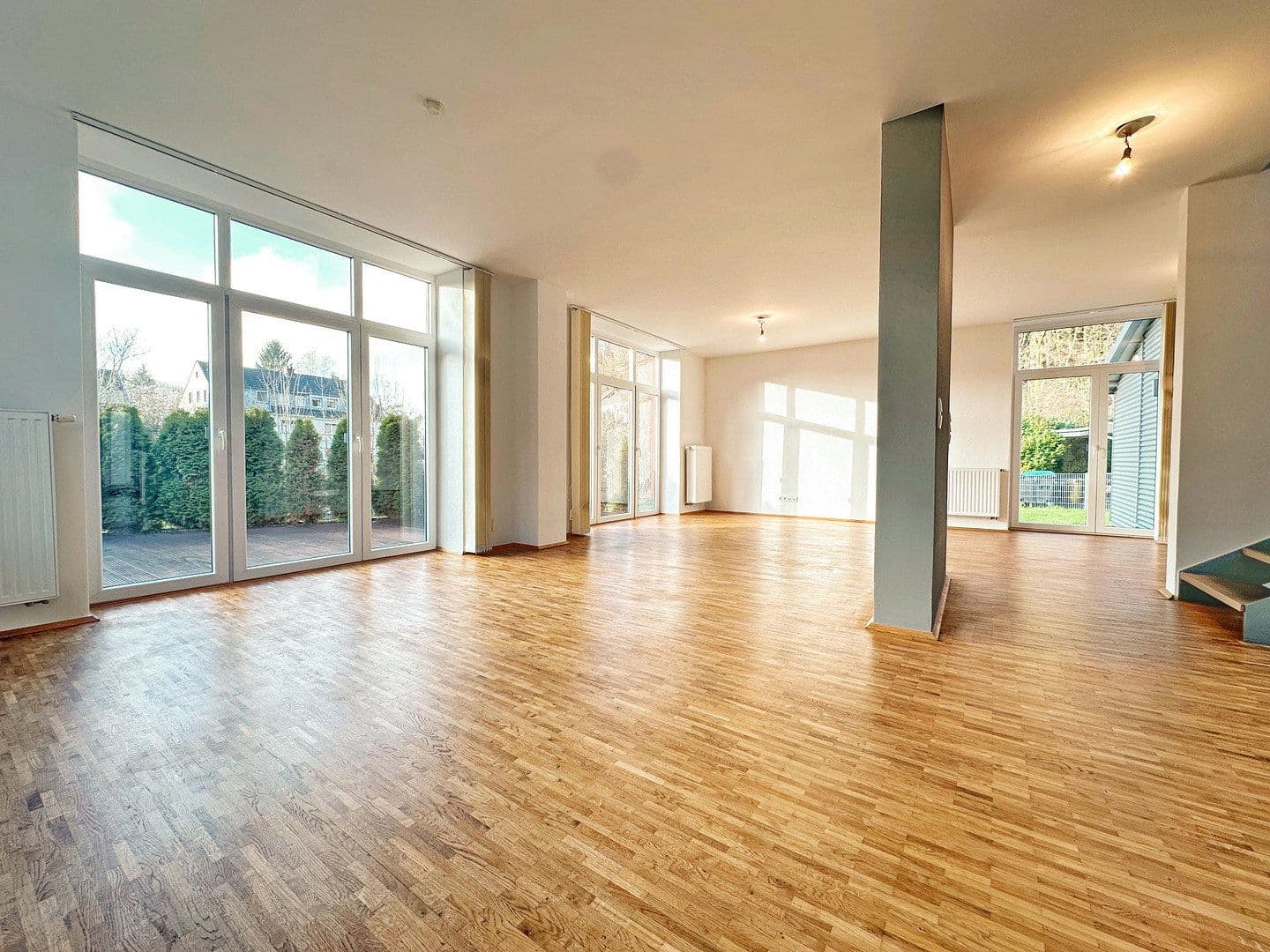 Prodej domu 235 m², pozemek 580 m², Bergisch Gladbach, Severní Porýní-Vestfálsko Prodej domu 235 m², pozemek 580 m², Bergisch Gladbach, Severní Porýní-Vestfálsko