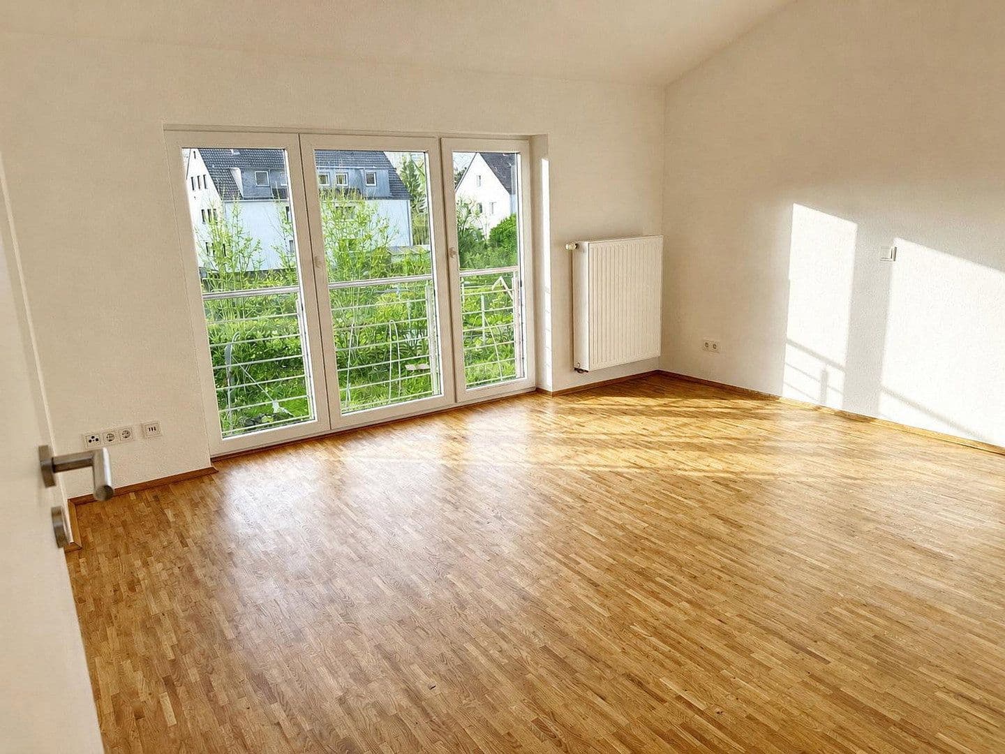 Prodej domu 235 m², pozemek 580 m², Bergisch Gladbach, Severní Porýní-Vestfálsko Prodej domu 235 m², pozemek 580 m², Bergisch Gladbach, Severní Porýní-Vestfálsko