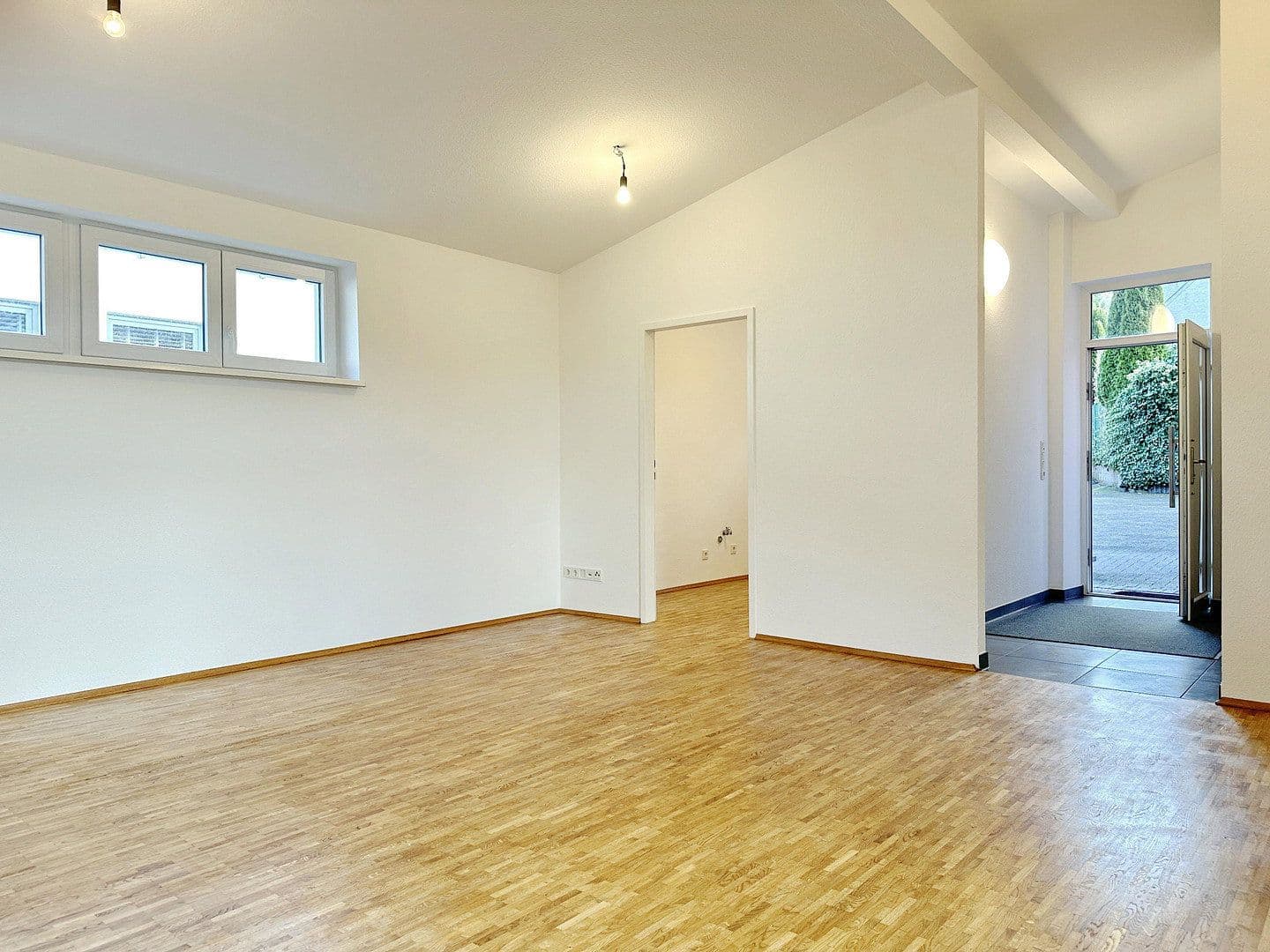 Prodej domu 235 m², pozemek 580 m², Bergisch Gladbach, Severní Porýní-Vestfálsko Prodej domu 235 m², pozemek 580 m², Bergisch Gladbach, Severní Porýní-Vestfálsko