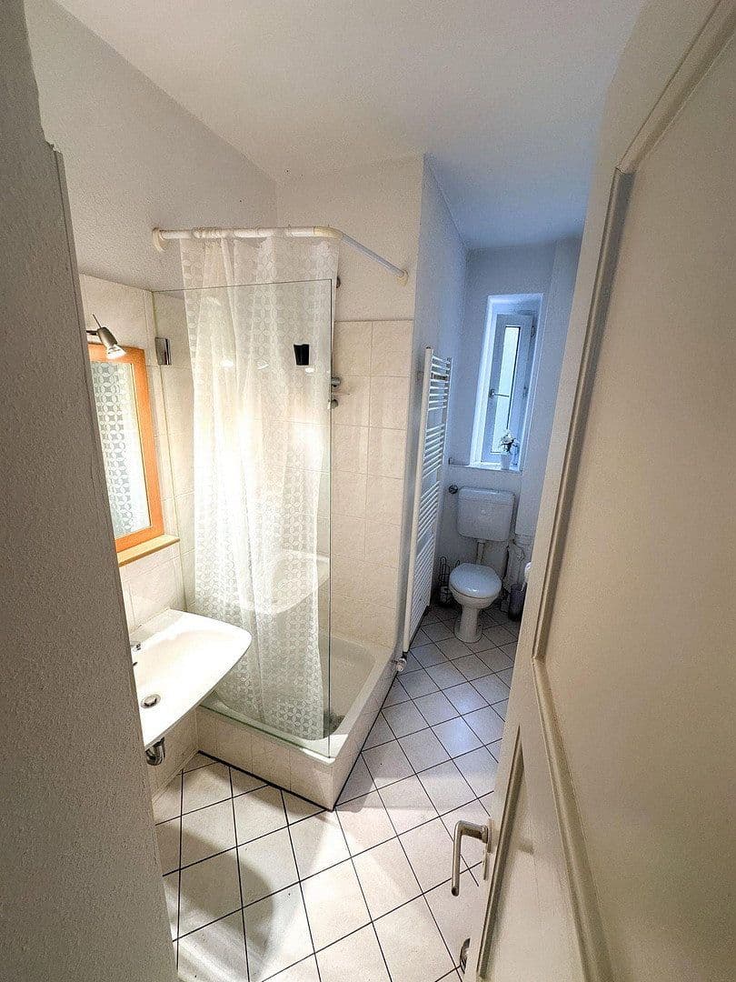 Pronájem bytu 1+1 32 m², Nürnberg, Bavorsko Pronájem bytu 1+1 32 m², Nürnberg, Bavorsko