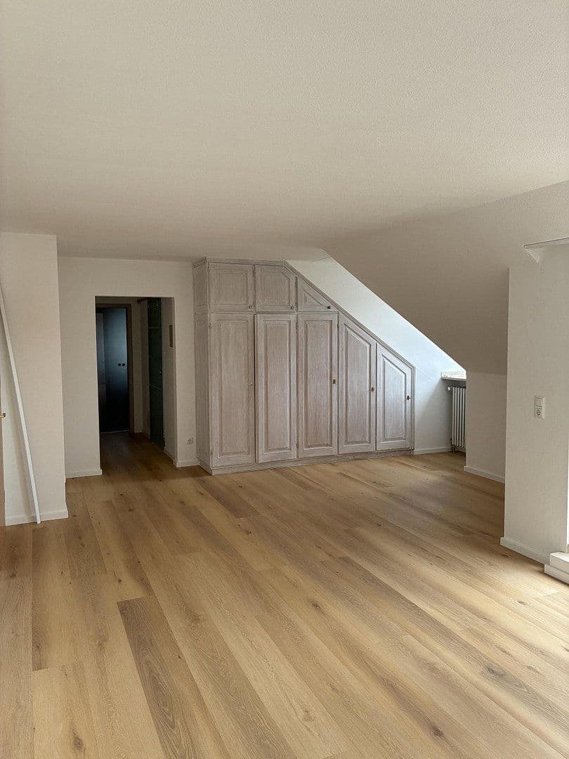 Pronájem bytu 1+1 45 m², Neumarkterstr, München, Berg a. Laim, Josephsburg, Bavorsko Pronájem bytu 1+1 45 m², Neumarkterstr, München, Berg a. Laim, Josephsburg, Bavorsko
