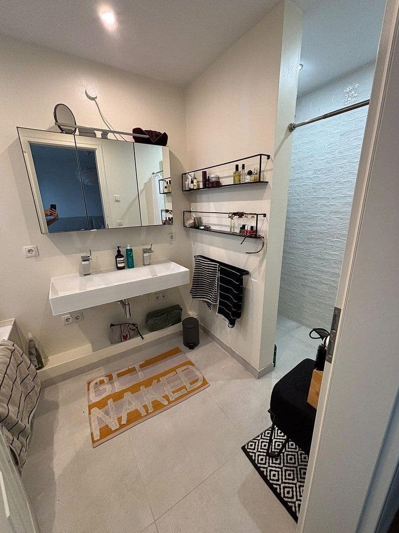 Pronájem bytu 4+1 121 m², Karwinskistr., 61, München, Bavorsko Pronájem bytu 4+1 121 m², Karwinskistr., 61, München, Bavorsko
