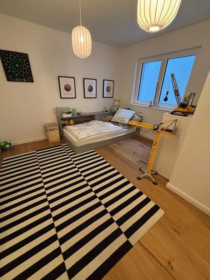 Pronájem bytu 4+1 121 m², Karwinskistr., 61, München, Bavorsko Pronájem bytu 4+1 121 m², Karwinskistr., 61, München, Bavorsko