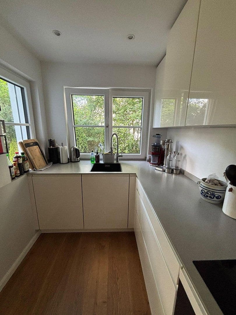 Pronájem bytu 4+1 121 m², Karwinskistr., 61, München, Bavorsko Pronájem bytu 4+1 121 m², Karwinskistr., 61, München, Bavorsko