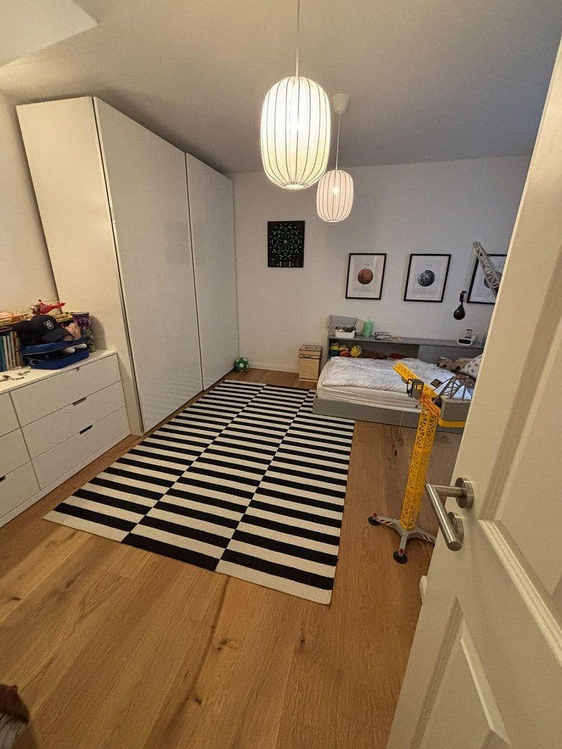 Pronájem bytu 4+1 121 m², Karwinskistr., 61, München, Bavorsko Pronájem bytu 4+1 121 m², Karwinskistr., 61, München, Bavorsko