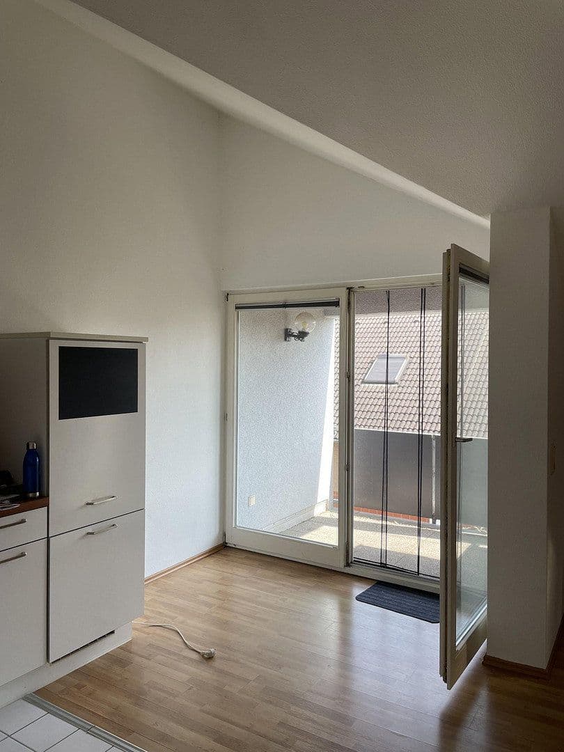 Pronájem bytu 2+1 52 m², Oestrich-Winkel, Hessen Pronájem bytu 2+1 52 m², Oestrich-Winkel, Hessen