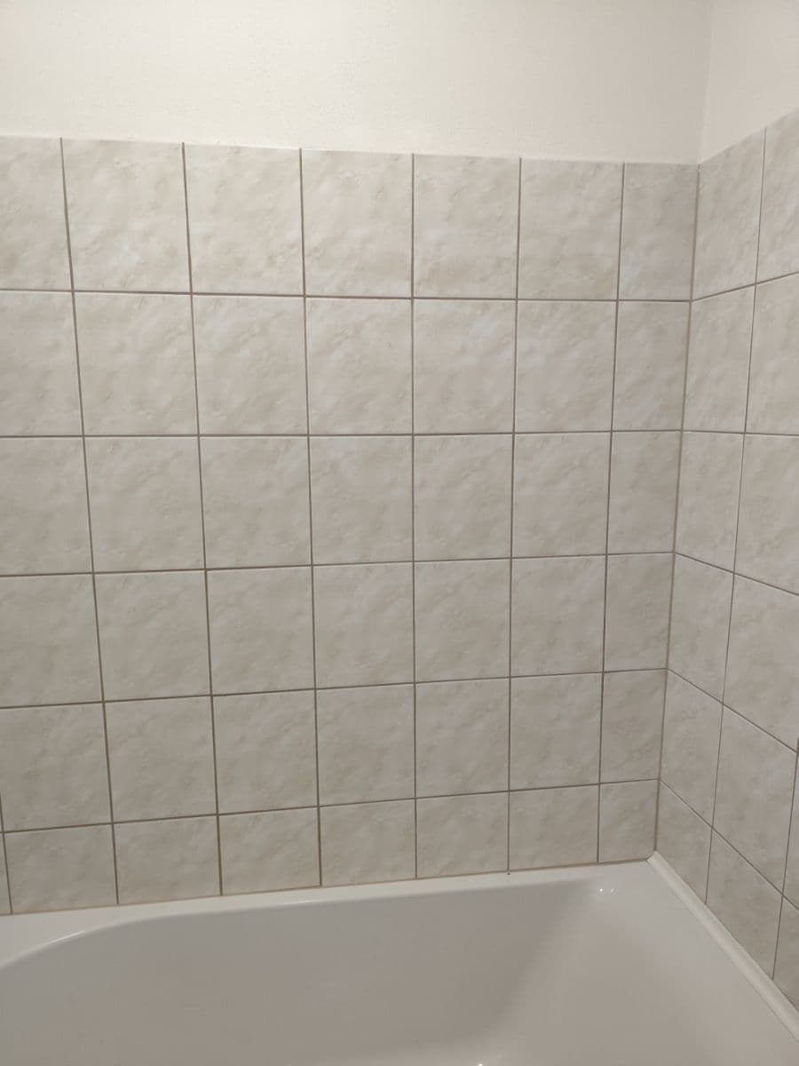 Pronájem bytu 2+1 60 m², Mírové náměstí, Dobříš, Středočeský kraj Pronájem bytu 2+1 60 m², Mírové náměstí, Dobříš, Středočeský kraj