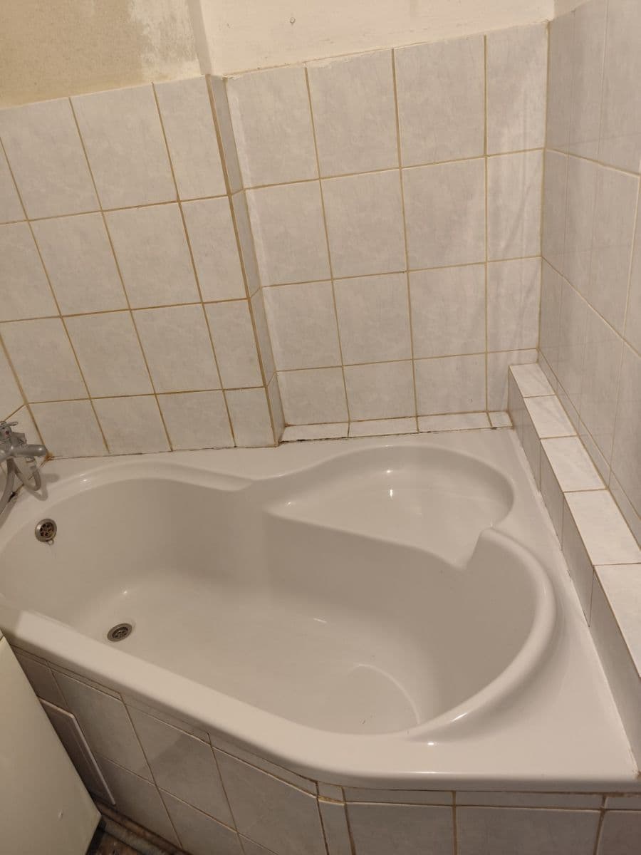 Pronájem bytu 2+kk 60 m², Mírové náměstí, Dobříš, Středočeský kraj Pronájem bytu 2+kk 60 m², Mírové náměstí, Dobříš, Středočeský kraj