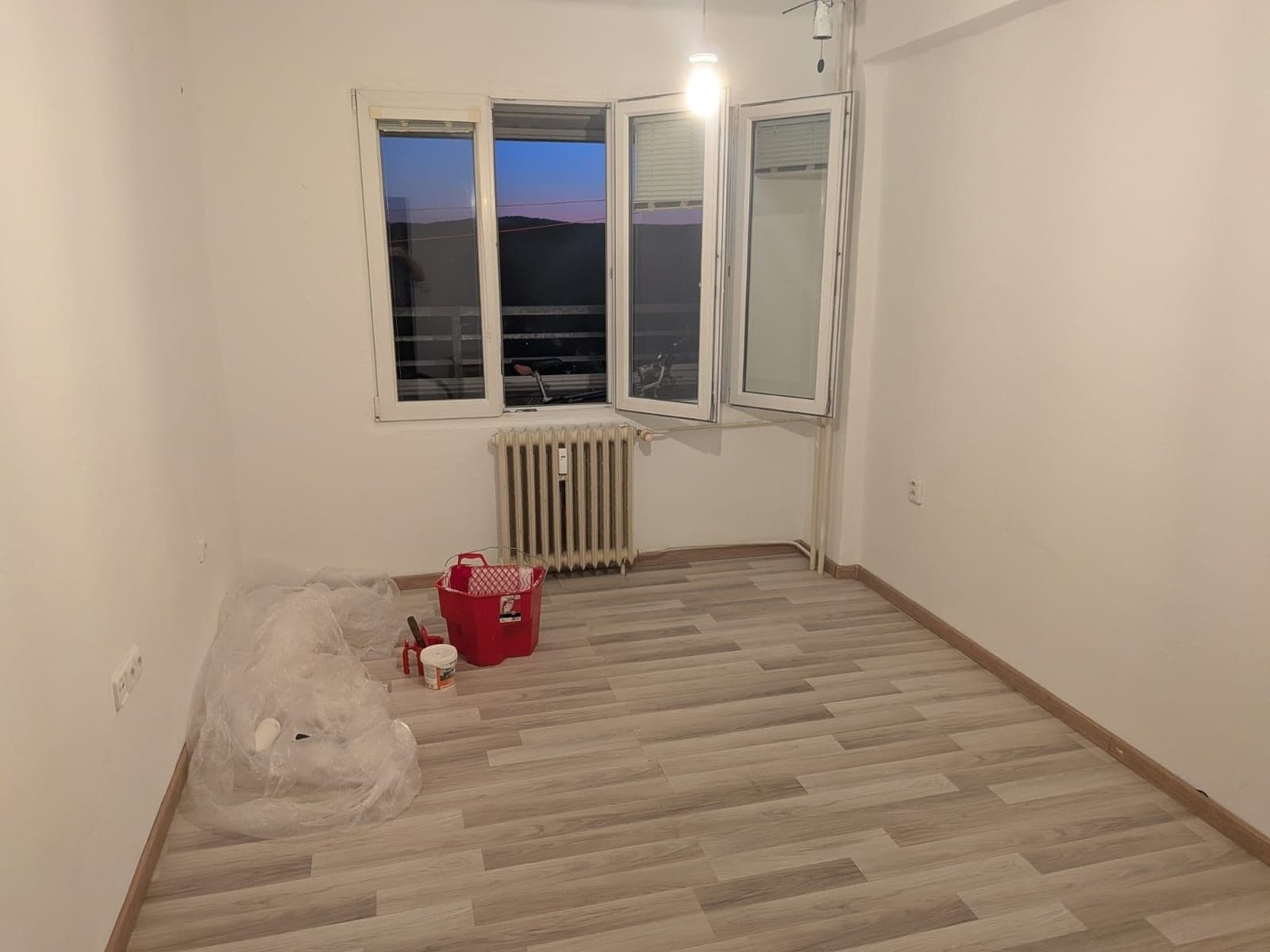 Pronájem bytu 2+kk 60 m², Mírové náměstí, Dobříš, Středočeský kraj Pronájem bytu 2+kk 60 m², Mírové náměstí, Dobříš, Středočeský kraj