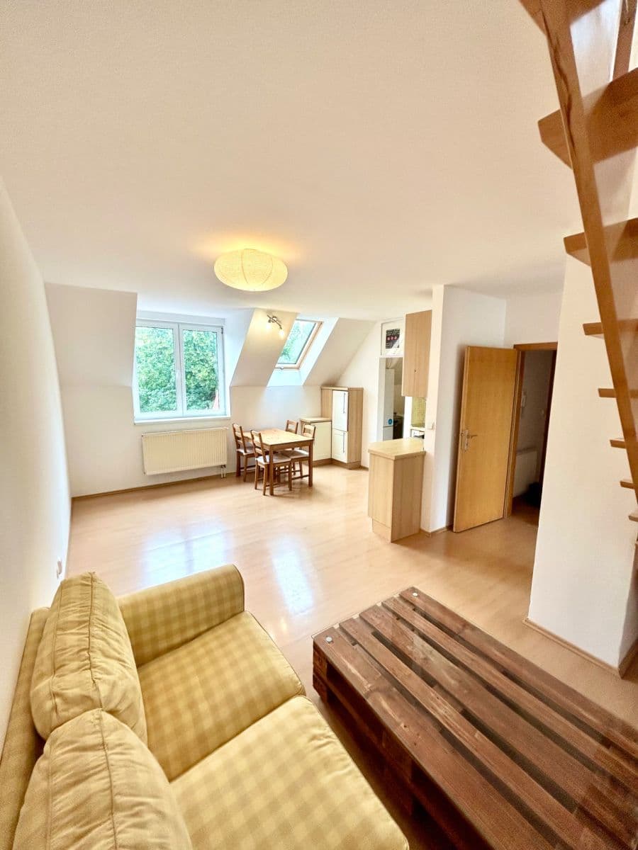 Prodej bytu 3+kk 76 m², Křivoklátská, Praha, Praha Prodej bytu 3+kk 76 m², Křivoklátská, Praha, Praha