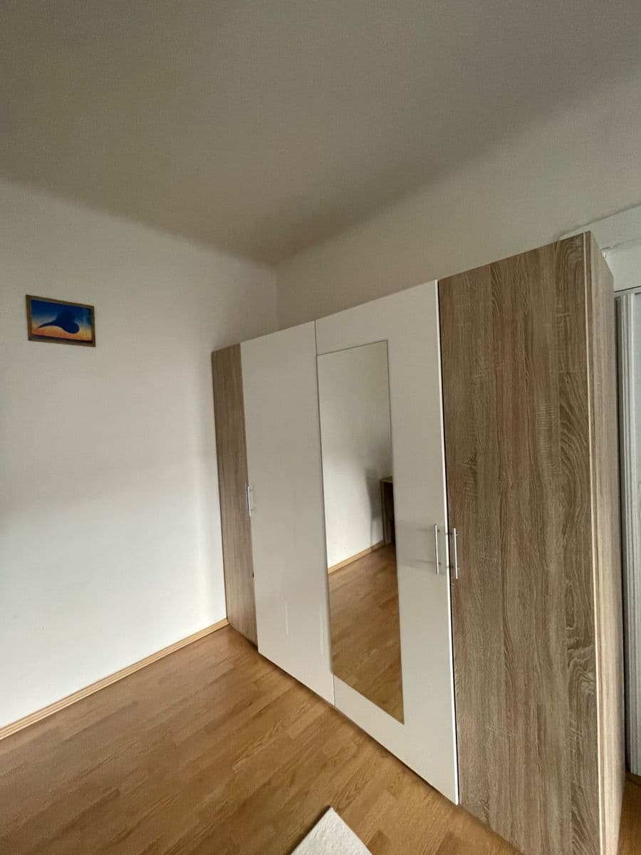 Pronájem bytu 2+1 42 m², Pivovarnická, Praha, Praha Pronájem bytu 2+1 42 m², Pivovarnická, Praha, Praha