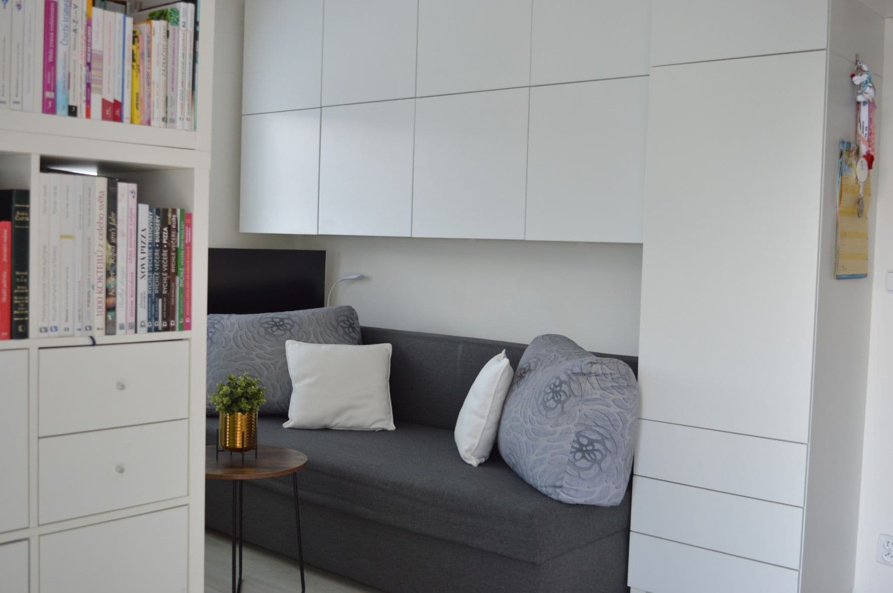 Prodej bytu 2+kk 54 m², V Edenu, Mníšek pod Brdy, Středočeský kraj Prodej bytu 2+kk 54 m², V Edenu, Mníšek pod Brdy, Středočeský kraj