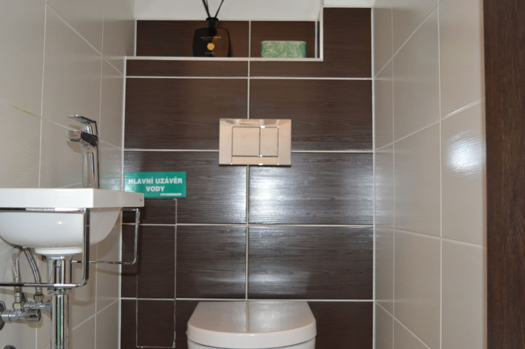 Prodej bytu 2+kk 54 m², V Edenu, Mníšek pod Brdy, Středočeský kraj Prodej bytu 2+kk 54 m², V Edenu, Mníšek pod Brdy, Středočeský kraj