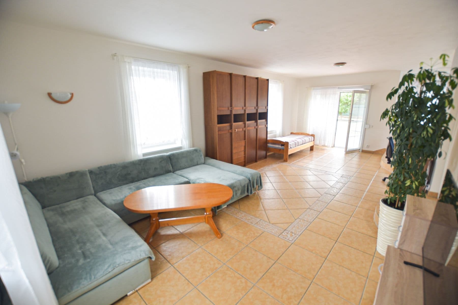 Prodej domu 180 m², pozemek 1.124 m², Nová Ves, Středočeský kraj Prodej domu 180 m², pozemek 1.124 m², Nová Ves, Středočeský kraj