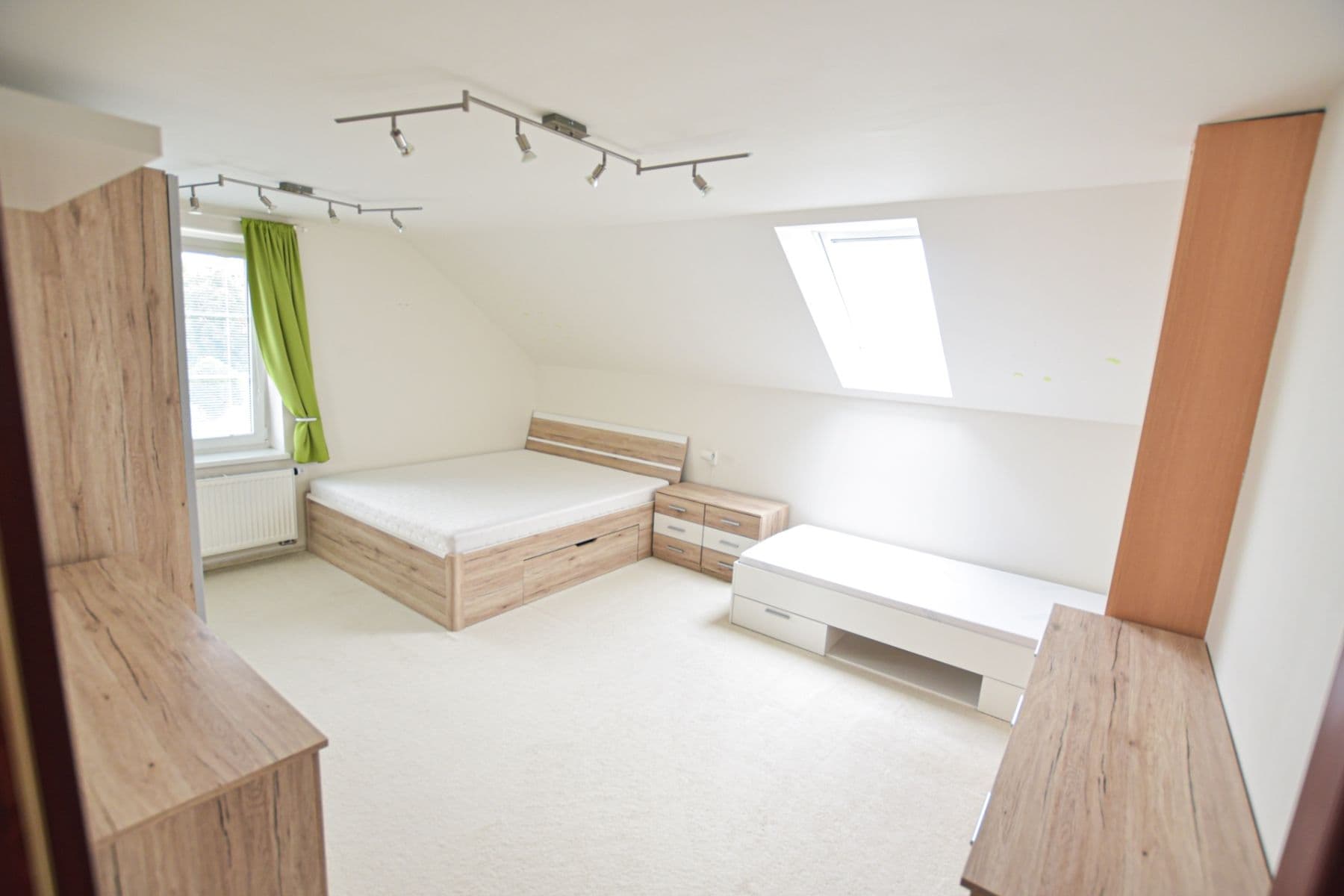 Prodej domu 180 m², pozemek 1.124 m², Nová Ves, Středočeský kraj Prodej domu 180 m², pozemek 1.124 m², Nová Ves, Středočeský kraj