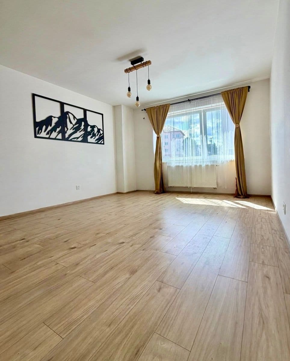 Pronájem bytu 2+kk 65 m², Maru Špačkové, Rakovník, Středočeský kraj Pronájem bytu 2+kk 65 m², Maru Špačkové, Rakovník, Středočeský kraj
