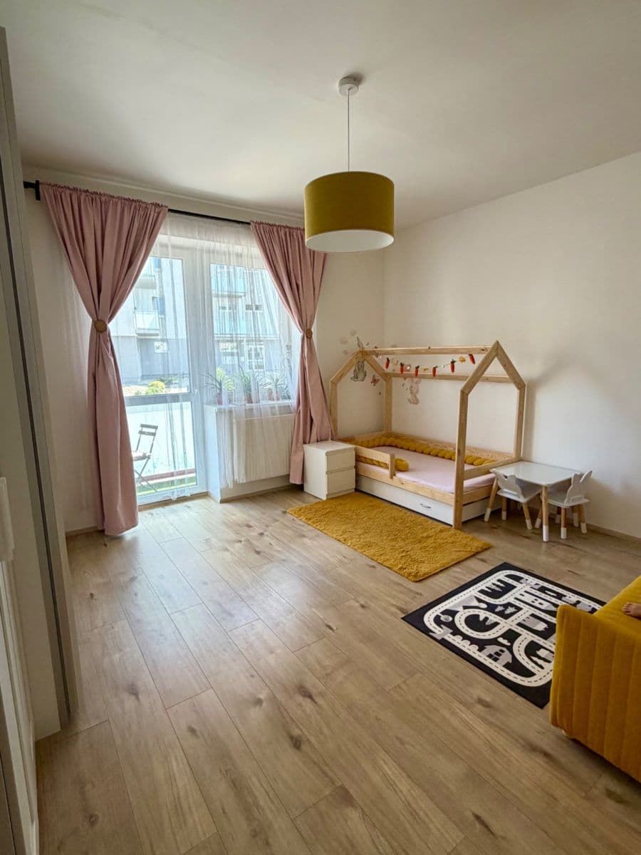 Pronájem bytu 2+kk 65 m², Maru Špačkové, Rakovník, Středočeský kraj Pronájem bytu 2+kk 65 m², Maru Špačkové, Rakovník, Středočeský kraj