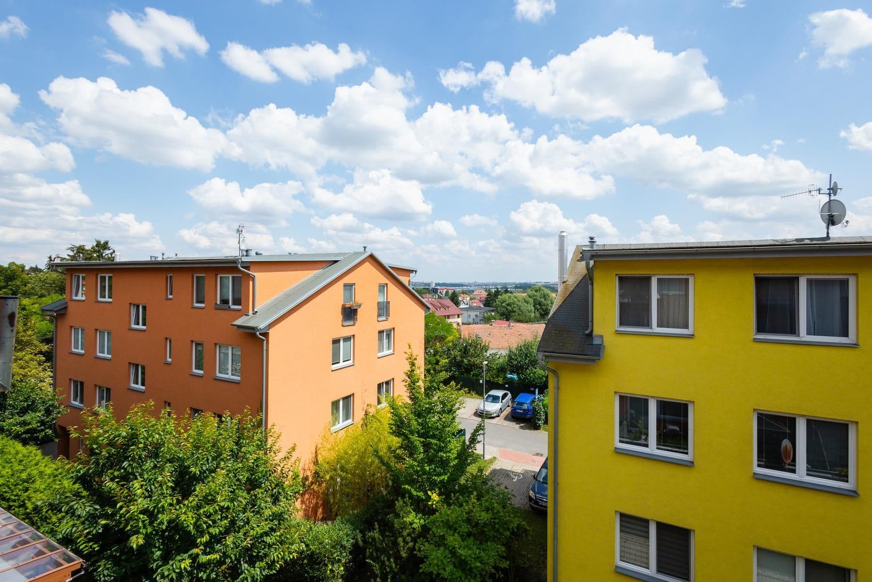 Prodej bytu 3+kk 74 m², Za Devítkou, Jinočany, Středočeský kraj Prodej bytu 3+kk 74 m², Za Devítkou, Jinočany, Středočeský kraj