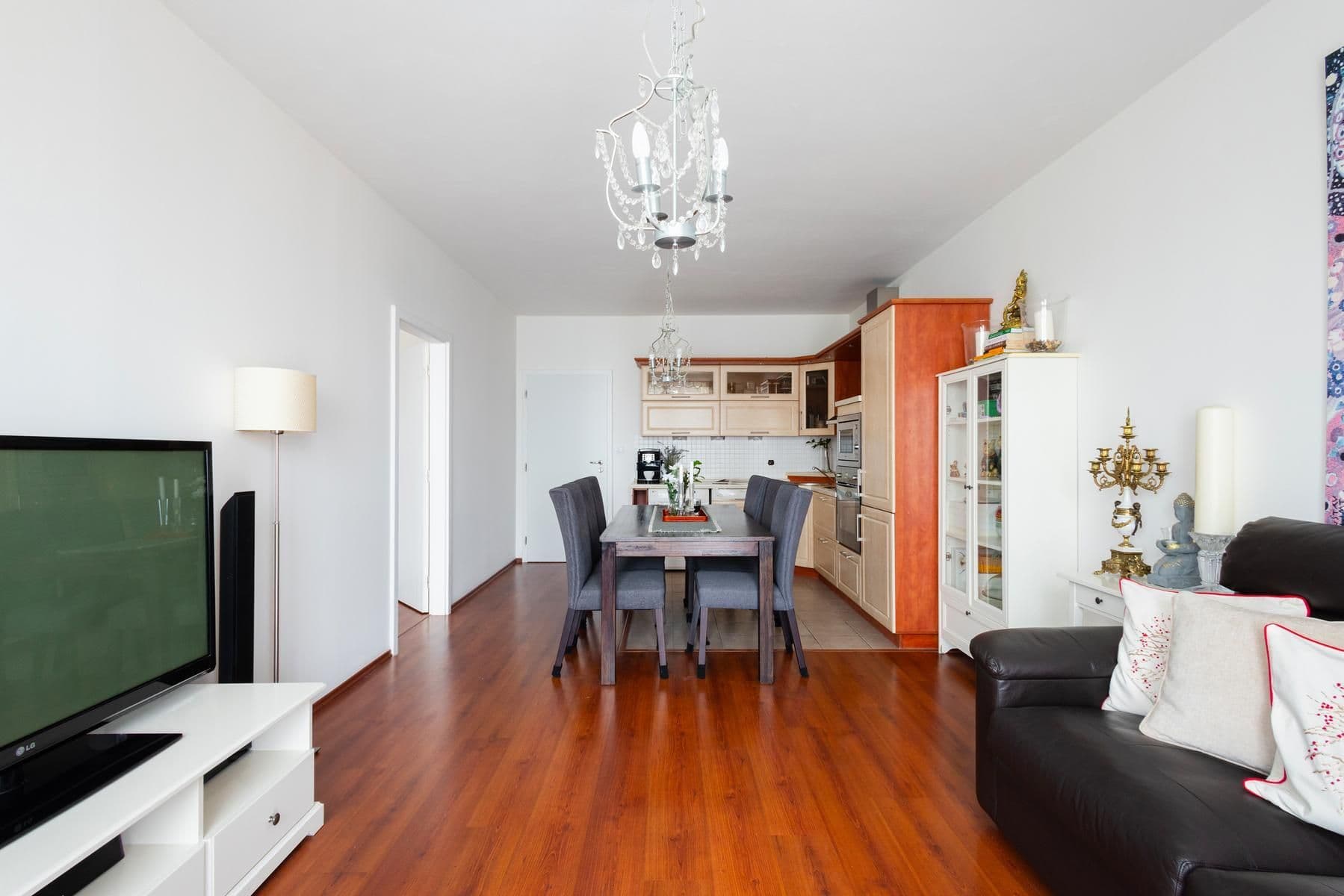 Prodej bytu 3+kk 74 m², Za Devítkou, Jinočany, Středočeský kraj Prodej bytu 3+kk 74 m², Za Devítkou, Jinočany, Středočeský kraj