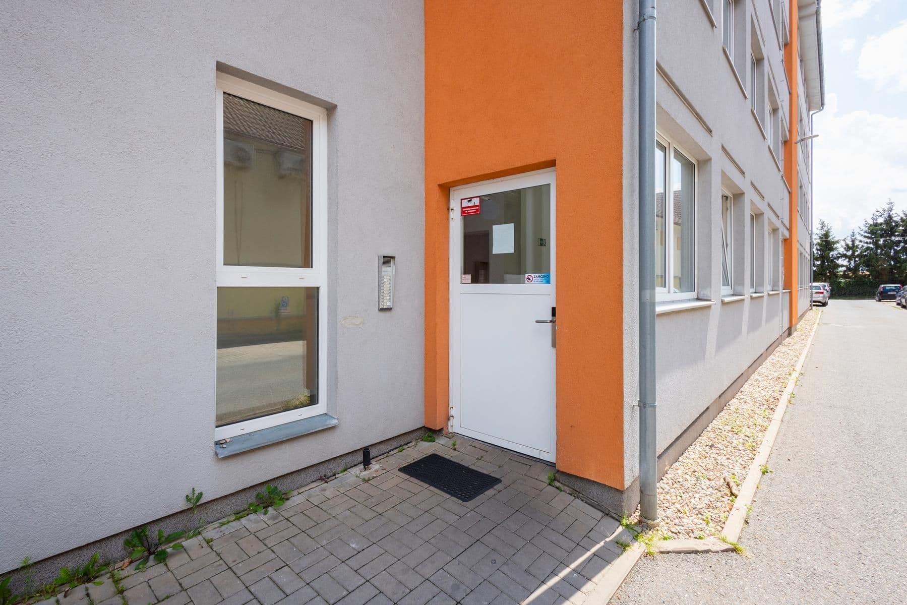 Prodej bytu 3+kk 74 m², Za Devítkou, Jinočany, Středočeský kraj Prodej bytu 3+kk 74 m², Za Devítkou, Jinočany, Středočeský kraj