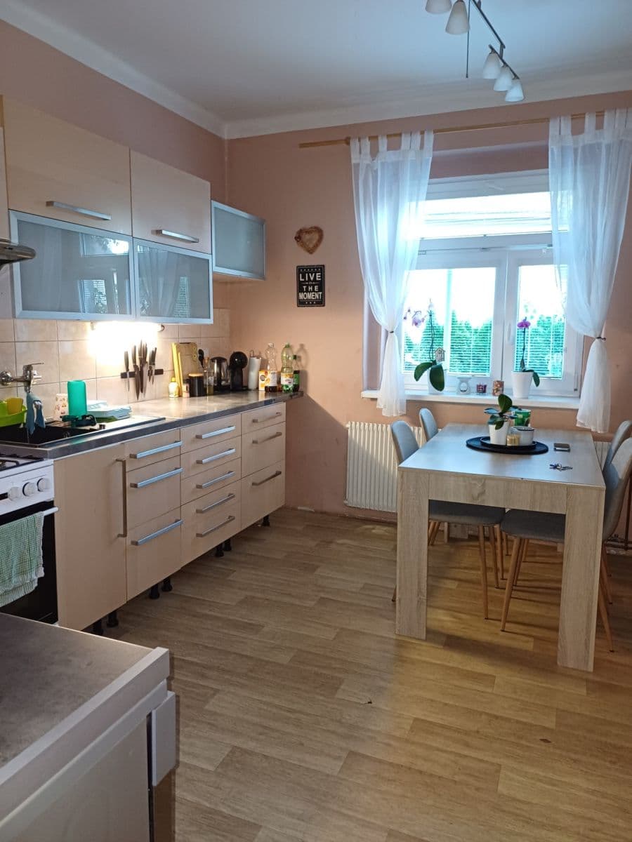 Pronájem bytu 2+1 52 m², Hluboká, Děčín, Ústecký kraj Pronájem bytu 2+1 52 m², Hluboká, Děčín, Ústecký kraj