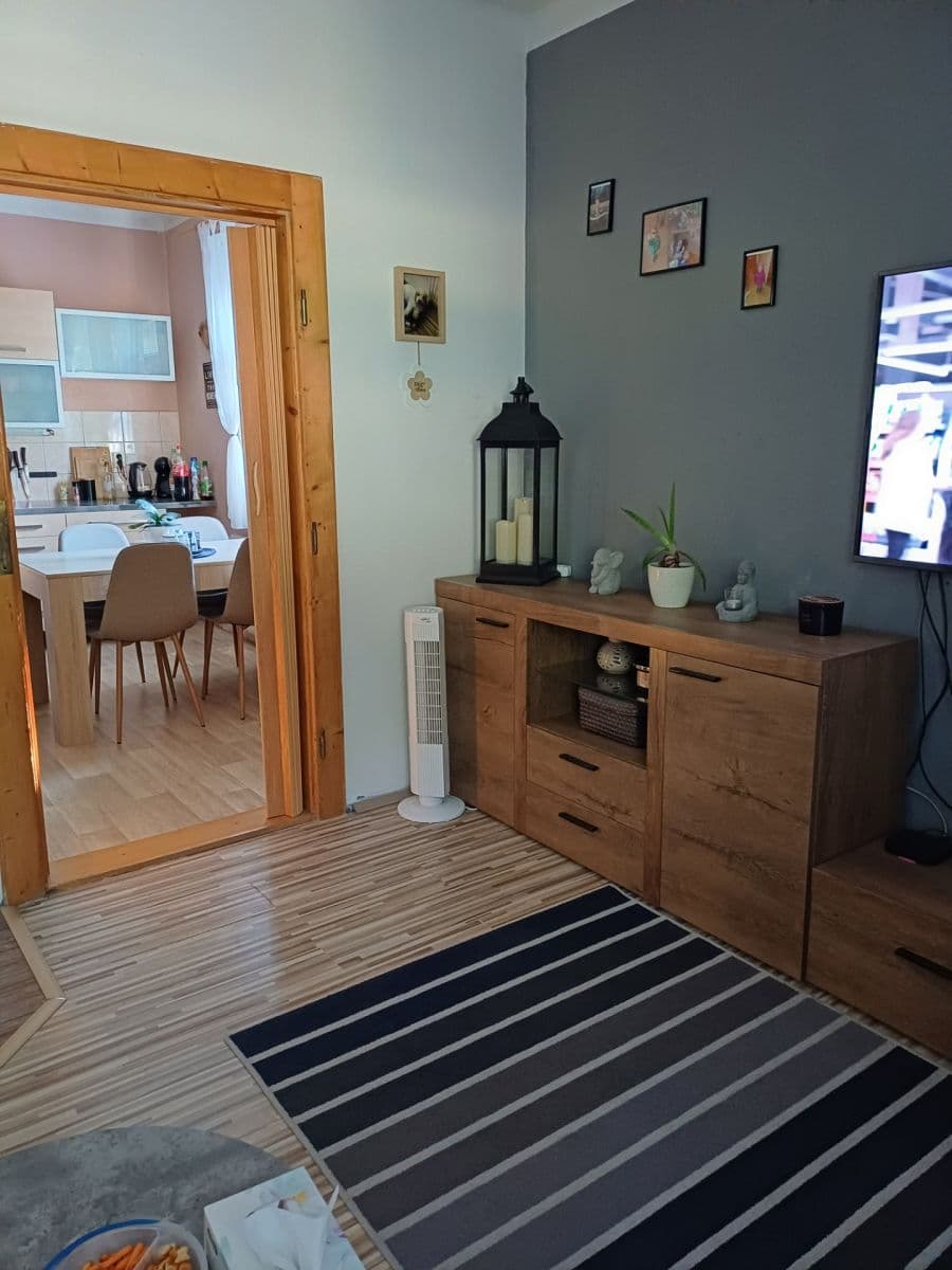 Pronájem bytu 2+1 52 m², Hluboká, Děčín, Ústecký kraj Pronájem bytu 2+1 52 m², Hluboká, Děčín, Ústecký kraj