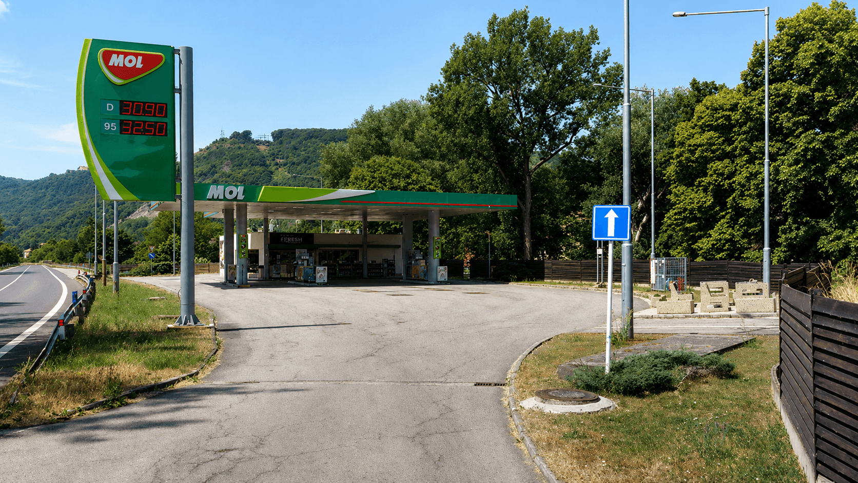 Prodej nebytového prostoru 2.284 m², Dolní Zálezly, Ústecký kraj Prodej nebytového prostoru 2.284 m², Dolní Zálezly, Ústecký kraj