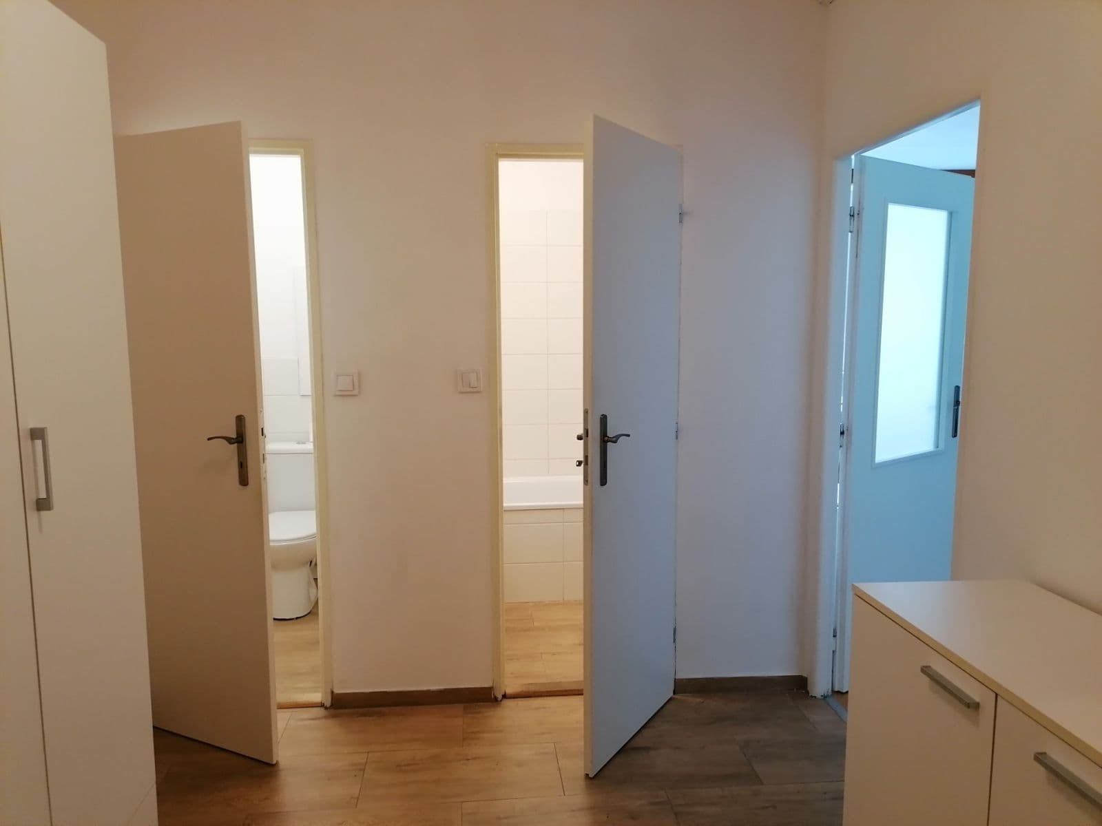 Pronájem bytu 1+1 42 m², Kuzmányho, Košice - mestská časť Staré Mesto, Košický kraj Pronájem bytu 1+1 42 m², Kuzmányho, Košice - mestská časť Staré Mesto, Košický kraj