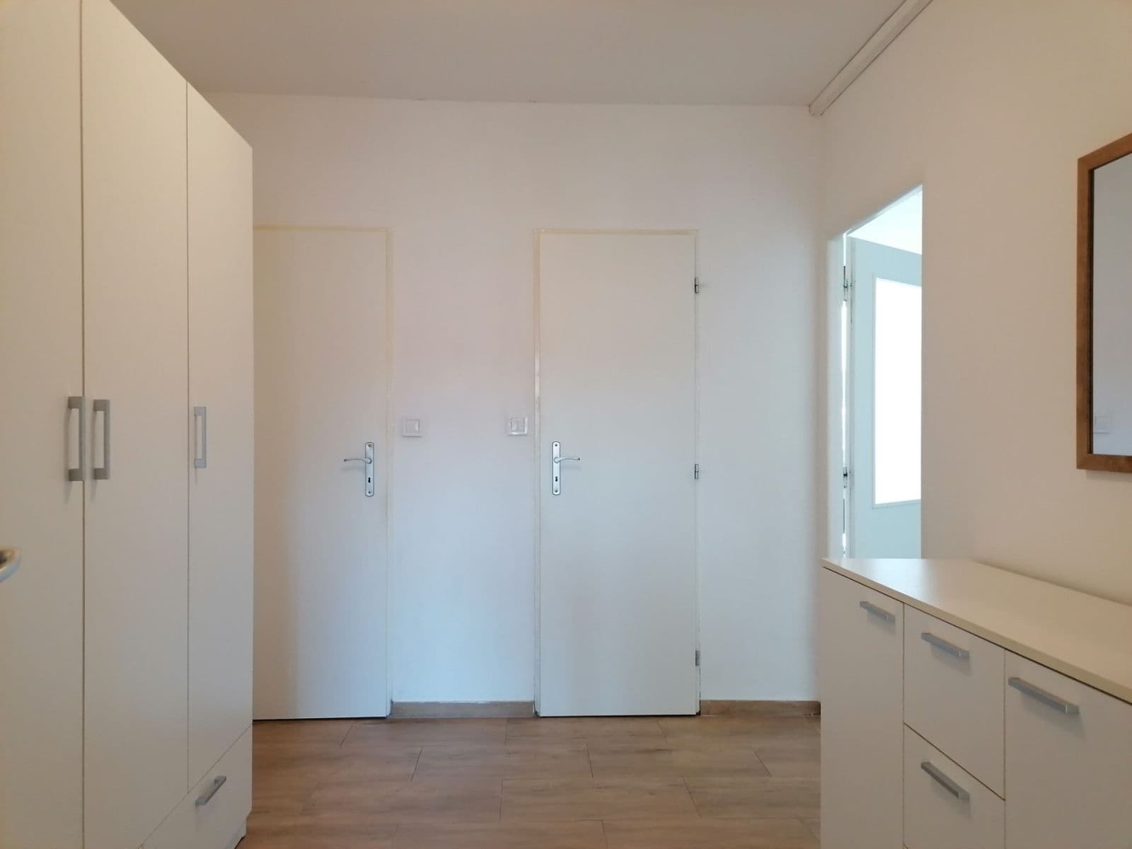 Pronájem bytu 1+1 42 m², Kuzmányho, Košice - mestská časť Staré Mesto, Košický kraj Pronájem bytu 1+1 42 m², Kuzmányho, Košice - mestská časť Staré Mesto, Košický kraj