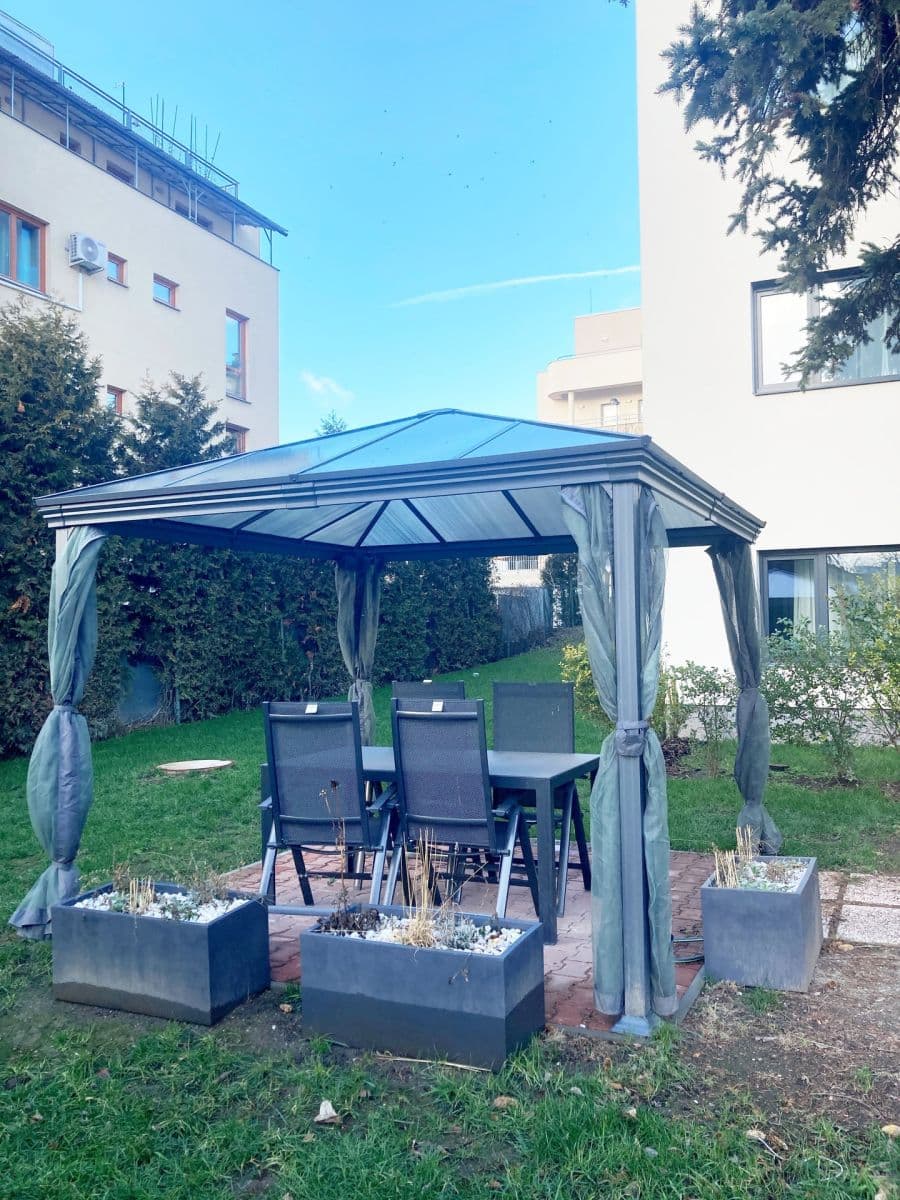 Pronájem bytu 2+kk 38 m², Nad Rokoskou, Praha, Praha Pronájem bytu 2+kk 38 m², Nad Rokoskou, Praha, Praha