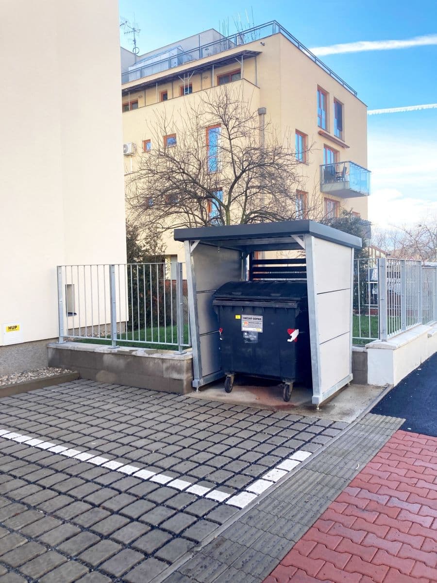 Pronájem bytu 2+kk 38 m², Nad Rokoskou, Praha, Praha Pronájem bytu 2+kk 38 m², Nad Rokoskou, Praha, Praha