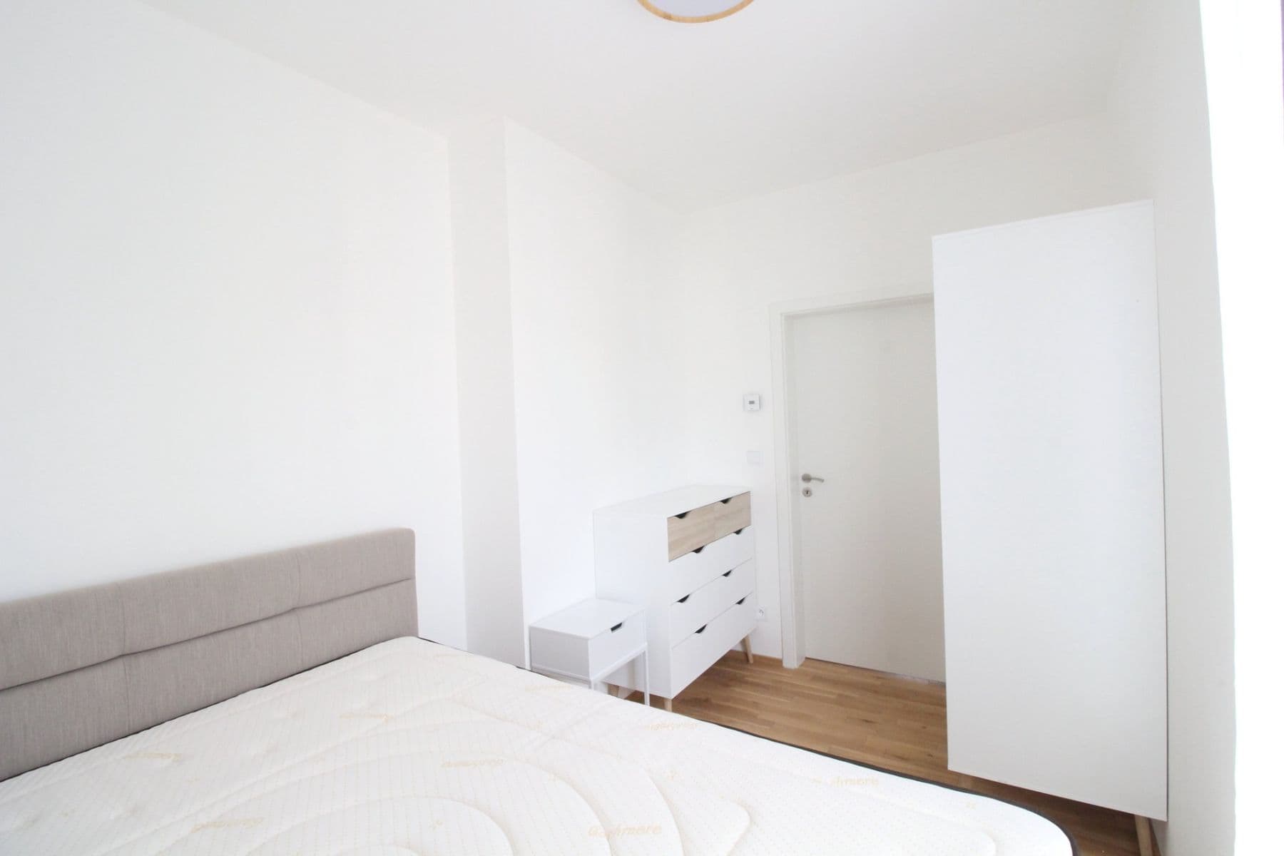 Pronájem bytu 2+kk 38 m², Nad Rokoskou, Praha, Praha Pronájem bytu 2+kk 38 m², Nad Rokoskou, Praha, Praha