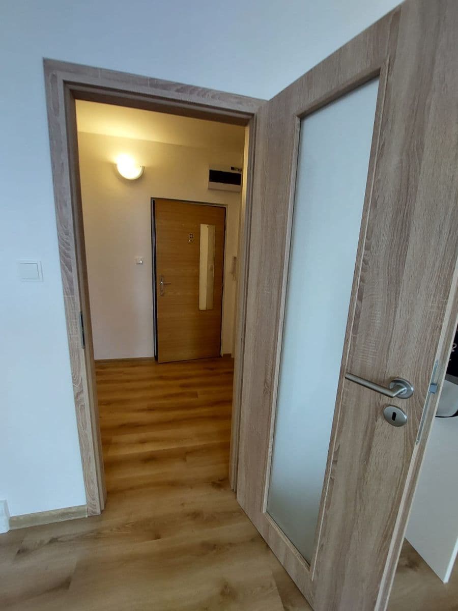 Pronájem bytu 1+kk 33 m², Trocnovská, Tachov, Plzeňský kraj Pronájem bytu 1+kk 33 m², Trocnovská, Tachov, Plzeňský kraj